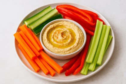 Hummus with Crunchy Veggie Sticks