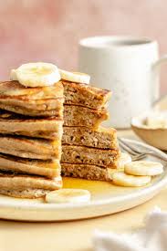Fluffy Banana Oatmeal Pancakes