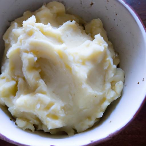 Fluffy Vegan Mashed Potatoes: Creamy Comfort Without Dairy