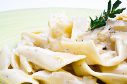 Creamy Gluten-Free Fettuccine Alfredo: Deliciously Simple